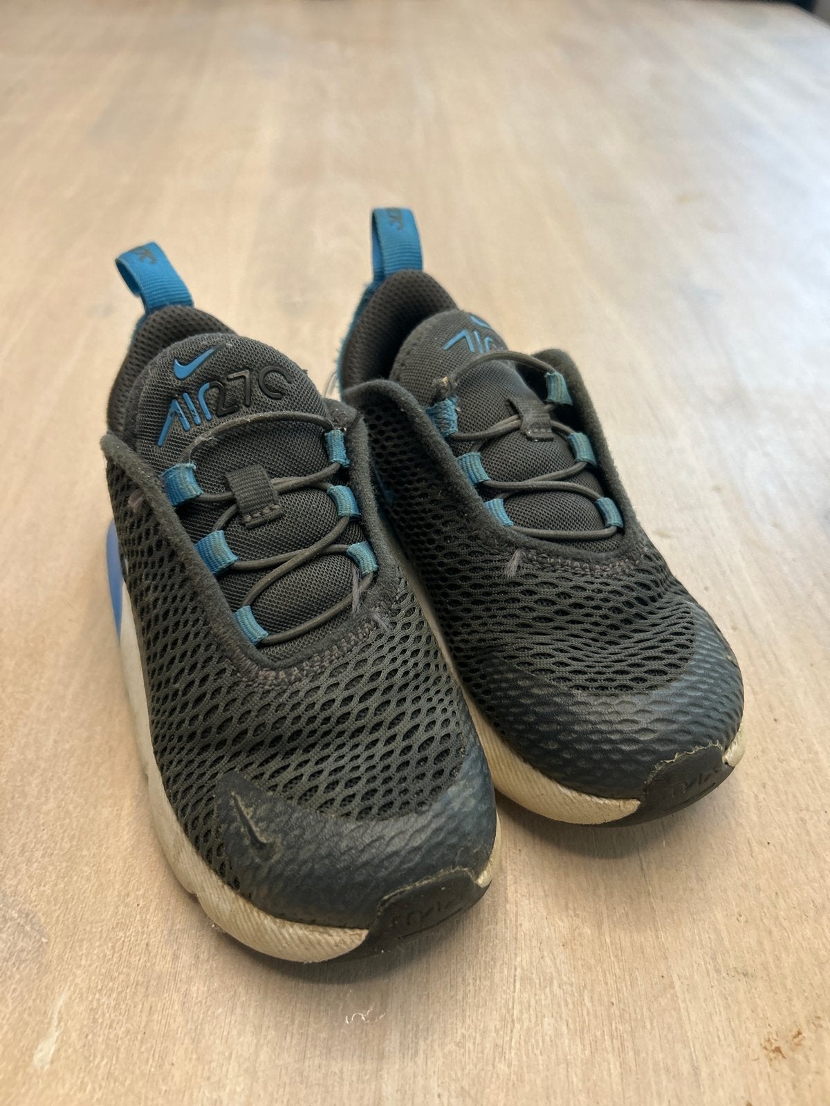 Nike Air Max 270 sneakers maat 26, Kinderen en Baby's, Ophalen of Verzenden, Gebruikt, Jongen of Meisje, Sportschoenen