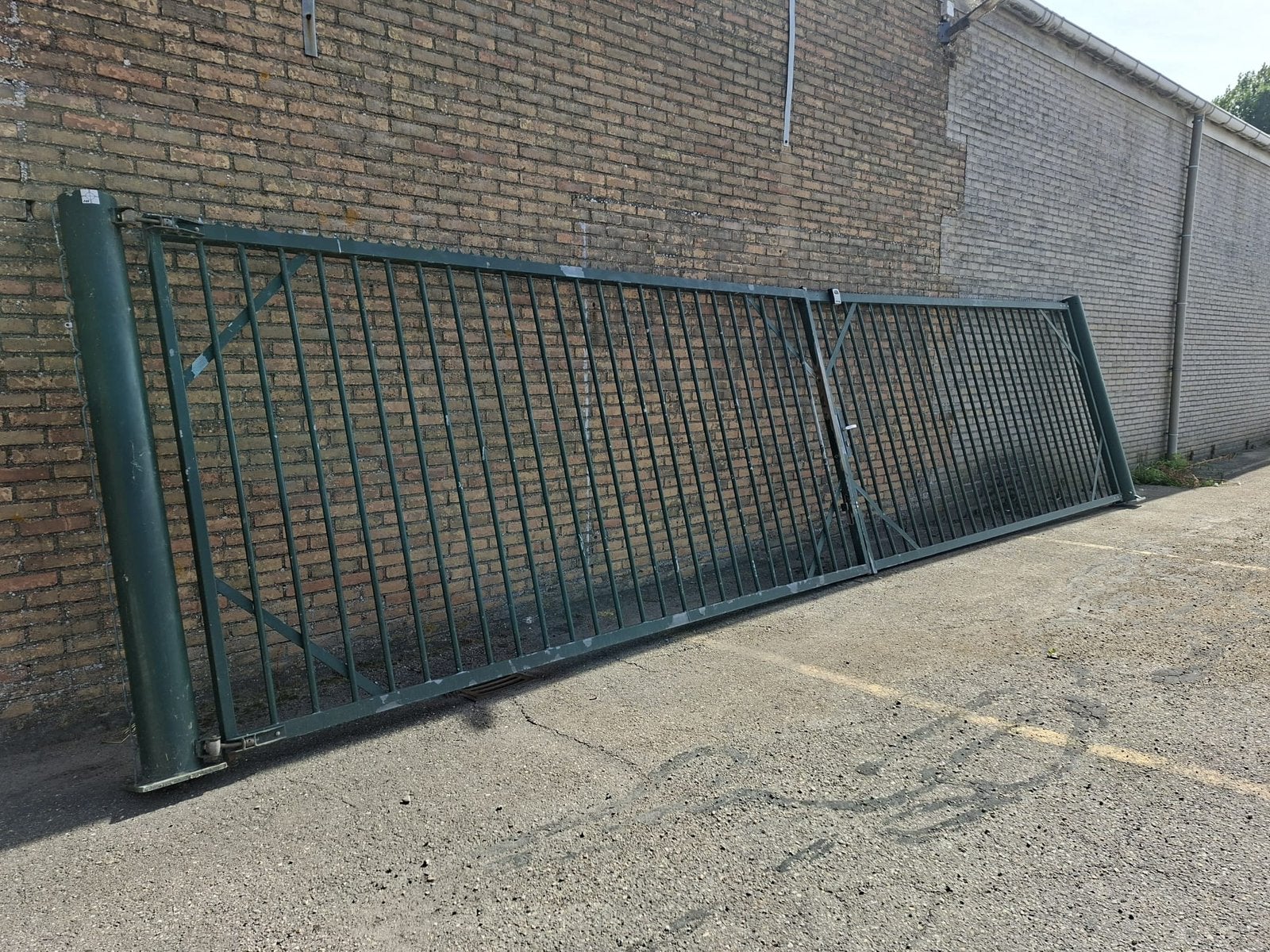 Openslaande poort, Ophalen, Gebruikt