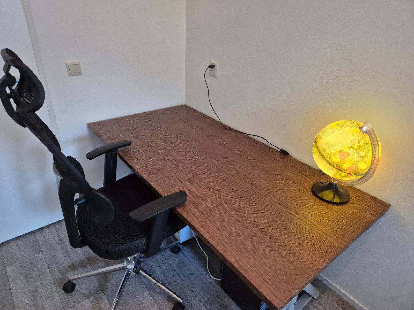 Ikea Idäsen bureau zgan 160x80cm, Huis en Inrichting, Bureaus, Ophalen, 160 cm, Hout, Bruin