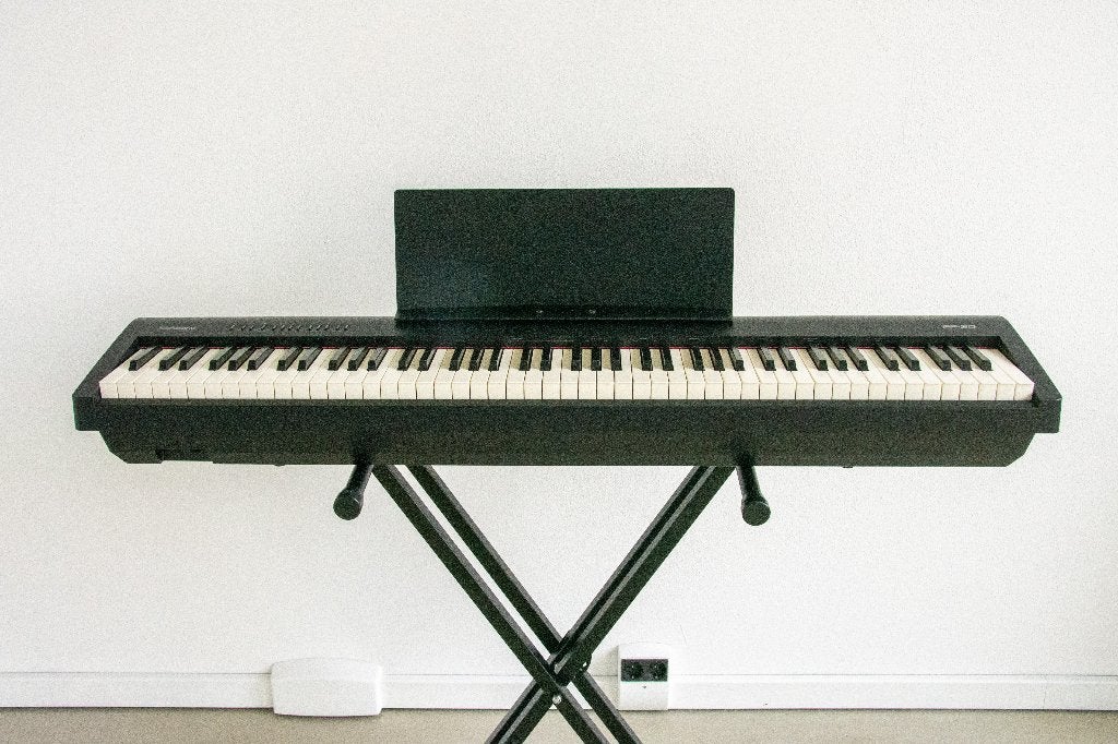Digital Piano Roland FP 30, Muziek en Instrumenten, Ophalen, Zwart, Digitaal, Zo goed als nieuw