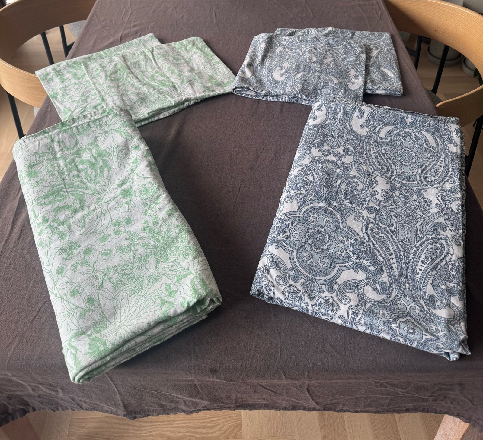 2x IKEA Dekbedovertrek (200x200cm) met 2 kussenslopen, Ophalen, Jongetje of Meisje, Dekbedovertrek, Zo goed als nieuw
