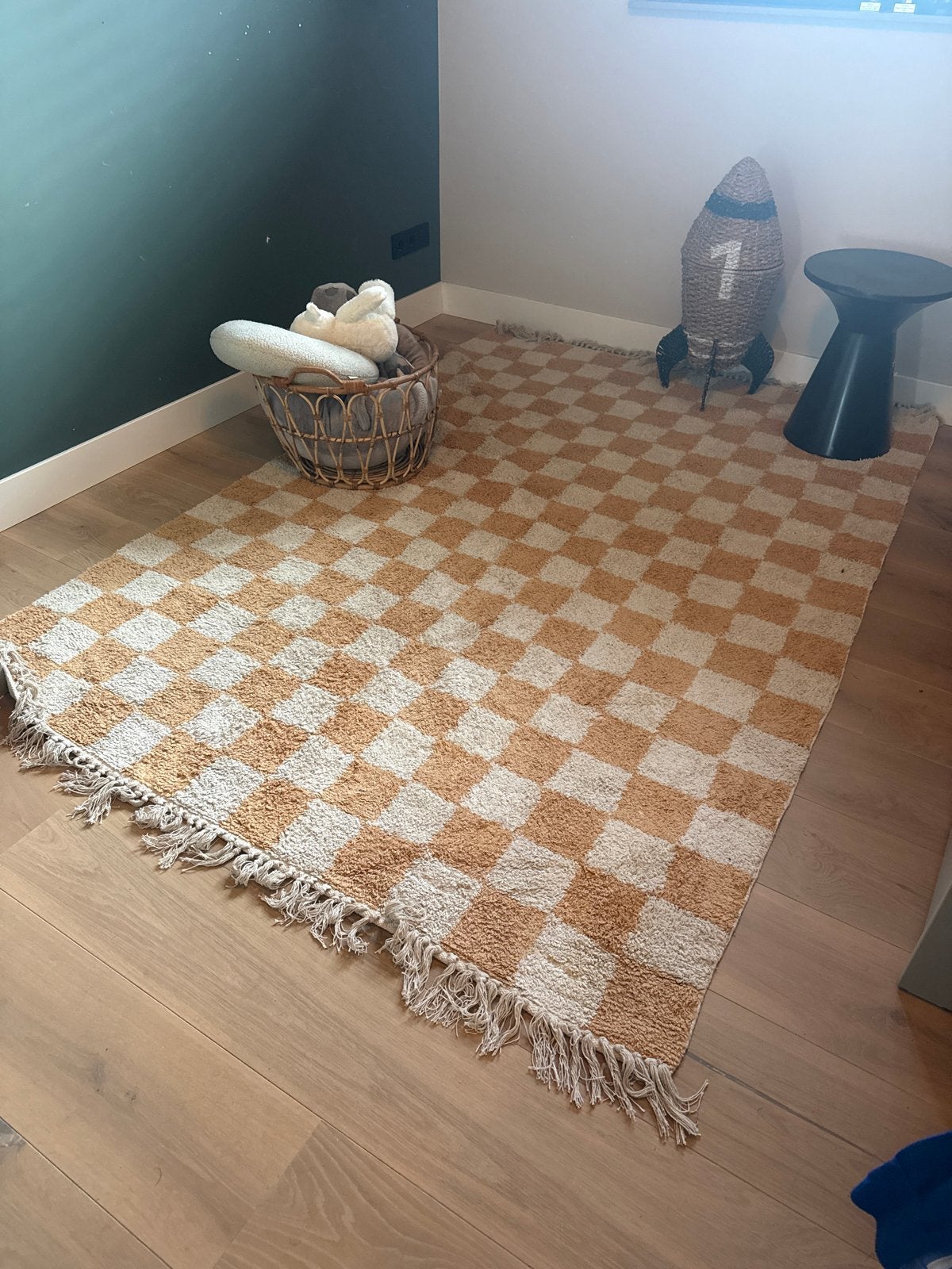 Geblokt kleed, heel leuk voor kinderkamer!, Ophalen, Beige, 150 tot 200 cm, 200 cm of meer