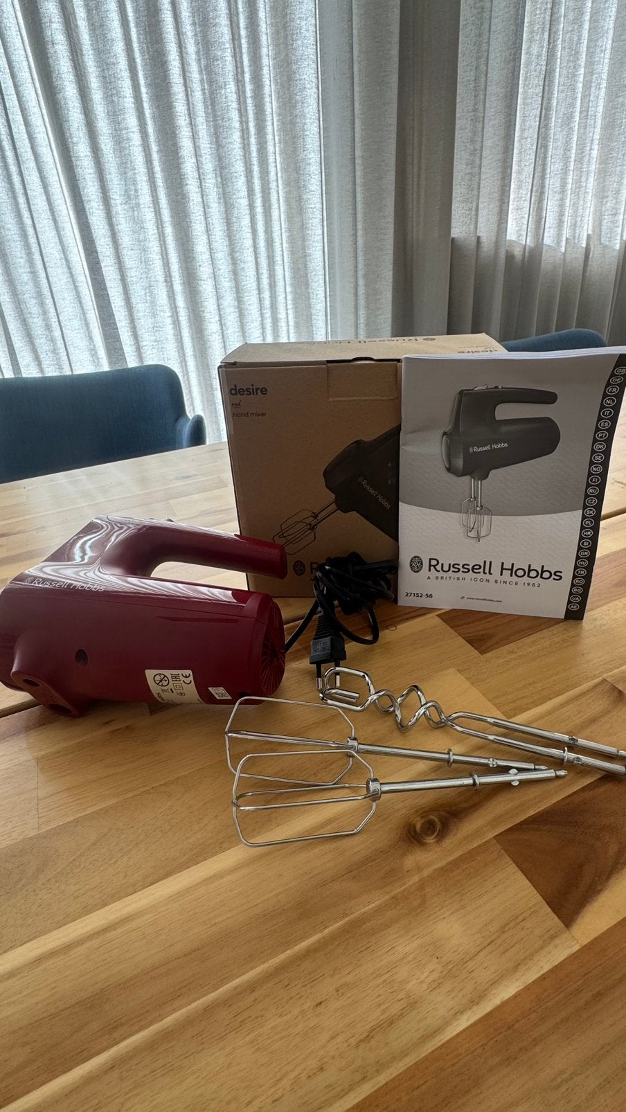 PICK UP ONLY!! Russell Hobbs Desire Red Hand Mixer, Minder dan 1 liter, Ophalen, Zo goed als nieuw, 3 snelheden of meer