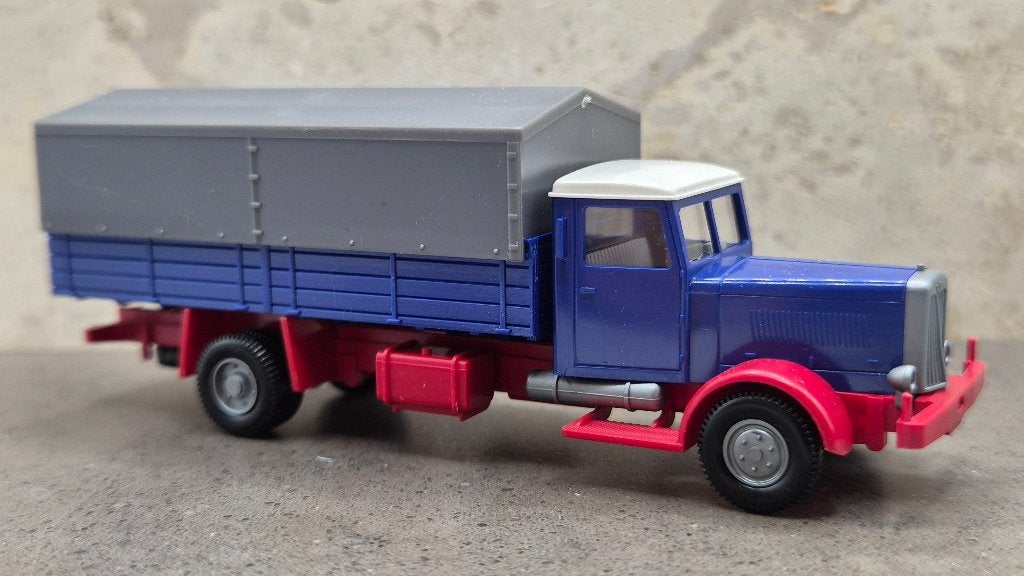 Hanomag blauw/rood, Ophalen of Verzenden, Zo goed als nieuw, Bus of Vrachtwagen, Wiking