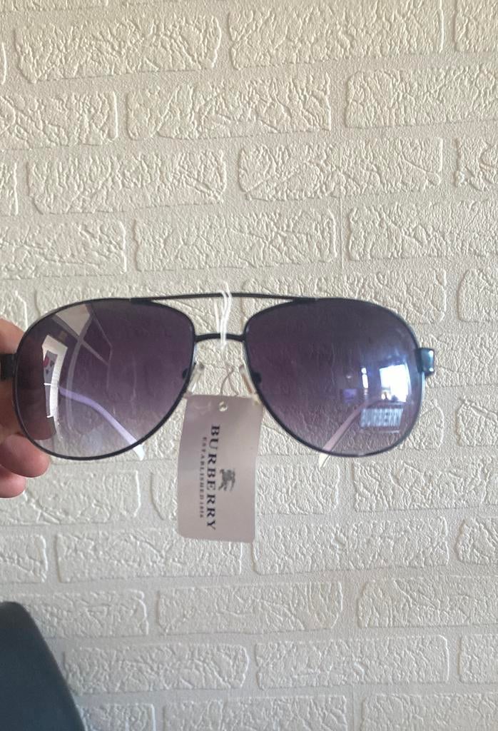 Burberry Zonnebril - Nieuw met label, Overige merken, Zonnebril, Zwart, Nieuw