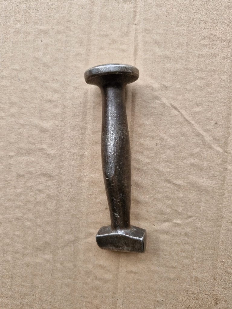 oude omboek hamer ( cobbler's palm slocing hammer), Ophalen