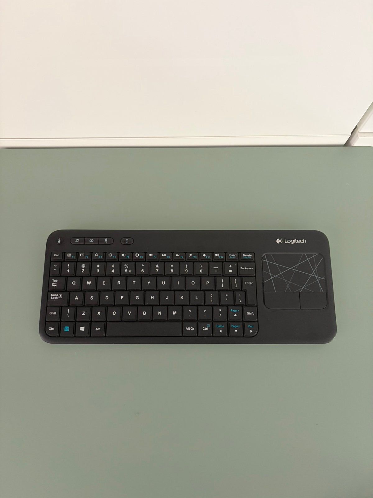 Logitech K400r draadloos toetsenbord (receiver ontbreekt), Computers en Software, Toetsenborden, Ophalen of Verzenden, Zo goed als nieuw