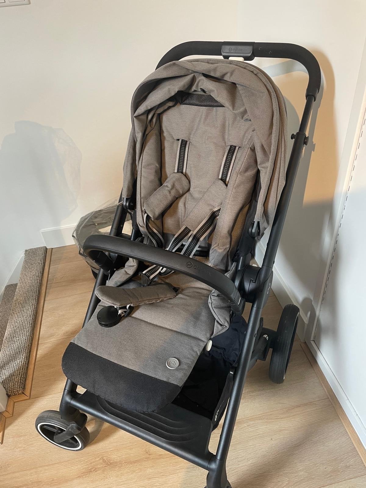 Cybex Balios S Lux 1 kinderwagen met reiswieg en zitje, Zo goed als nieuw, Combiwagen, Met reiswieg, Ophalen