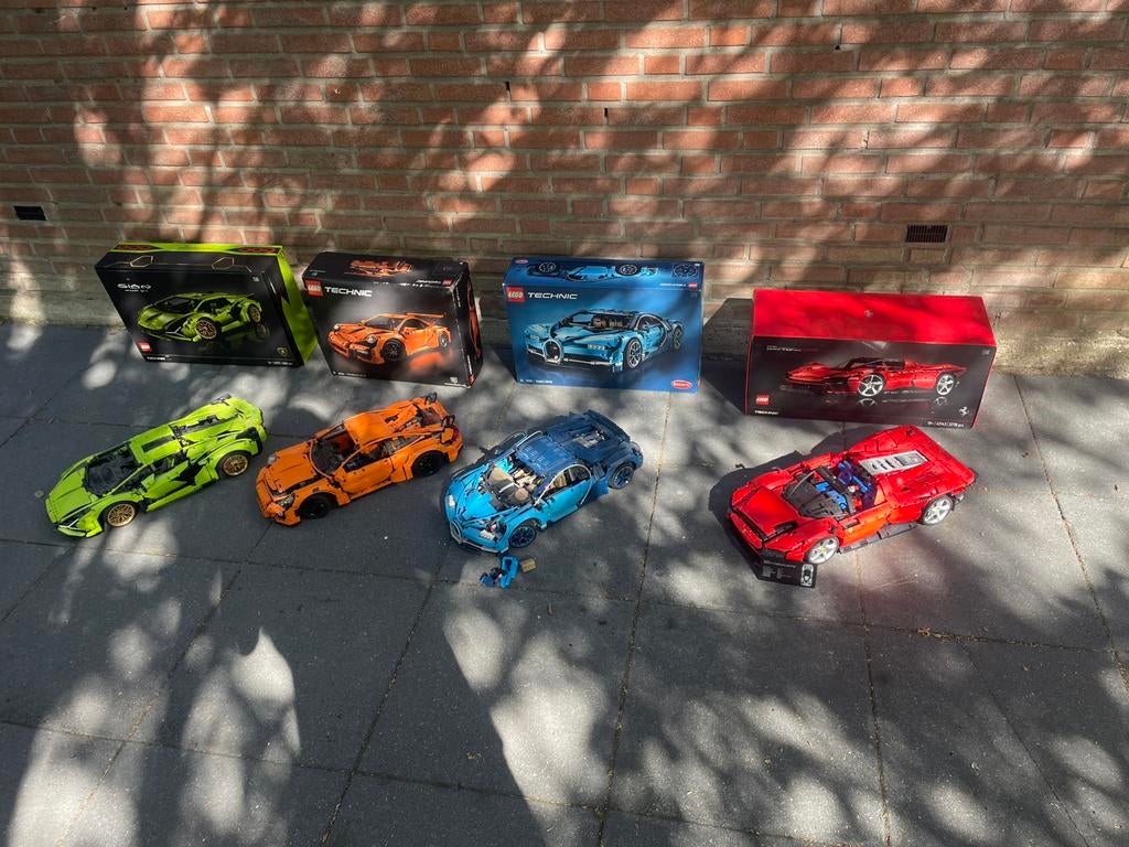 4 lego technic sets Lamborghini, Ferrari, Bugatti, porche, Ophalen, Overige thema's, Lego, Zo goed als nieuw