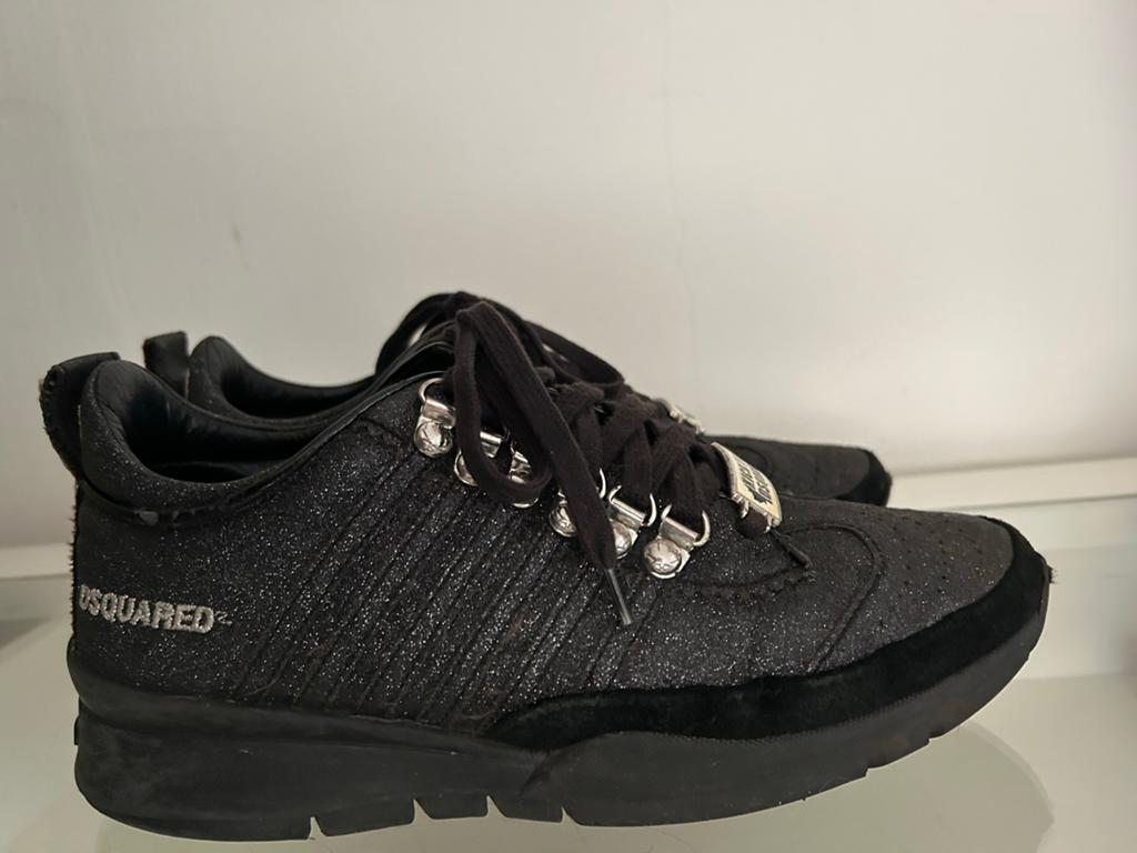 Dsquared sneakers antraciet glimmend maat 38, Kleding | Dames, Schoenen, Ophalen of Verzenden, Sneakers of Gympen, Grijs, Gedragen
