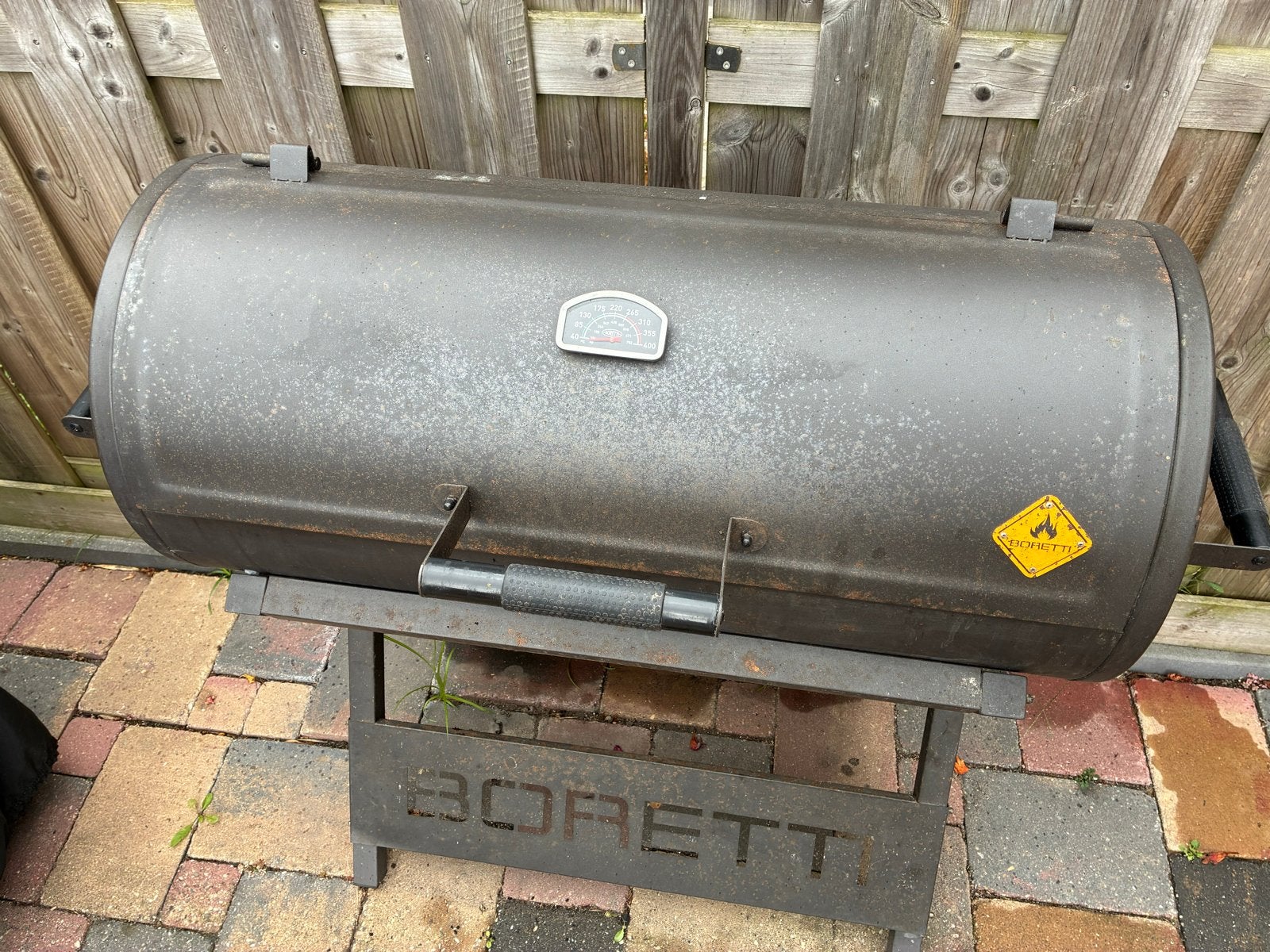 Boretti BBQ met 2 roosters en bakplaat, Ophalen, Gebruikt
