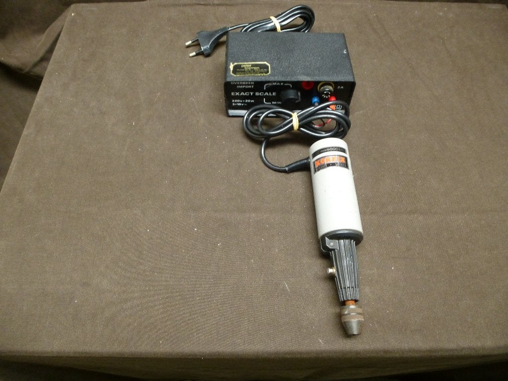Handfreesmachine + regelbare voeding | Korfix | max 16000rpm, Ophalen of Verzenden, Zo goed als nieuw, Elektrisch, Overige soorten
