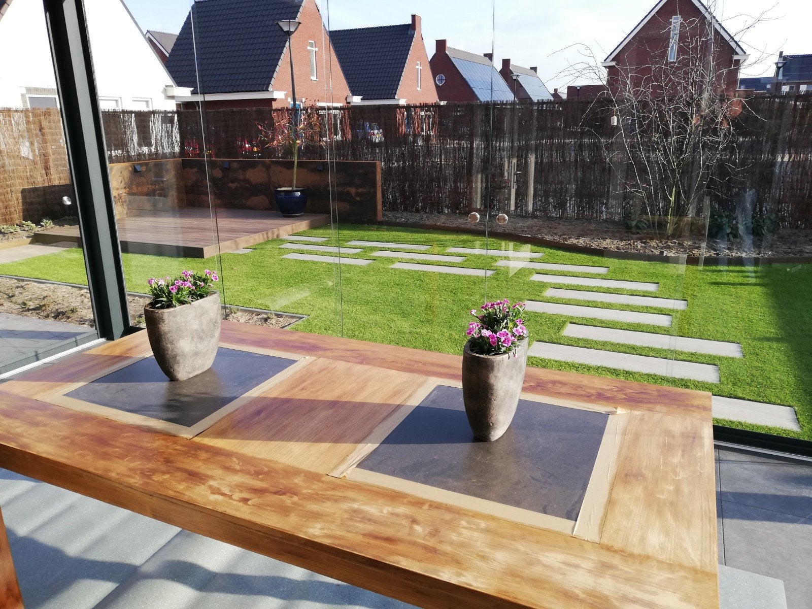 Robuuste houten eettafel 200x100 cm met tegelinleg, Huis en Inrichting, Tafels | Eettafels, Ophalen, Gebruikt, 200 cm of meer