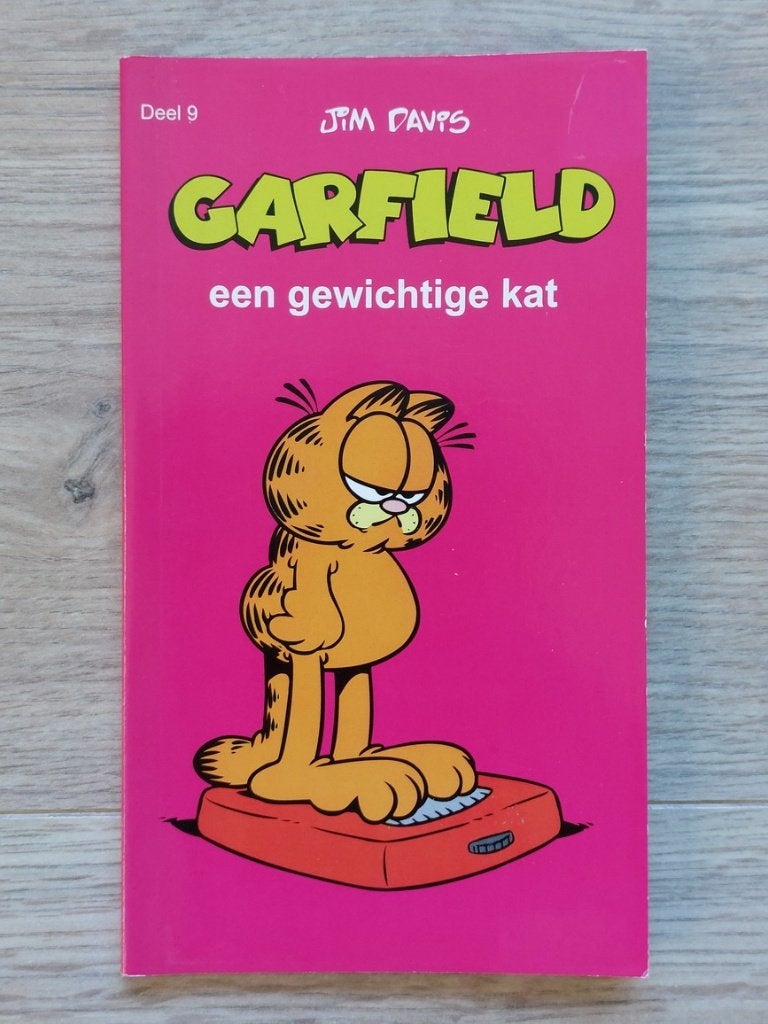 Garfield een gewichtige kat (deel 9) - ISBN 903781096, Eén stripboek, Ophalen of Verzenden, Zo goed als nieuw
