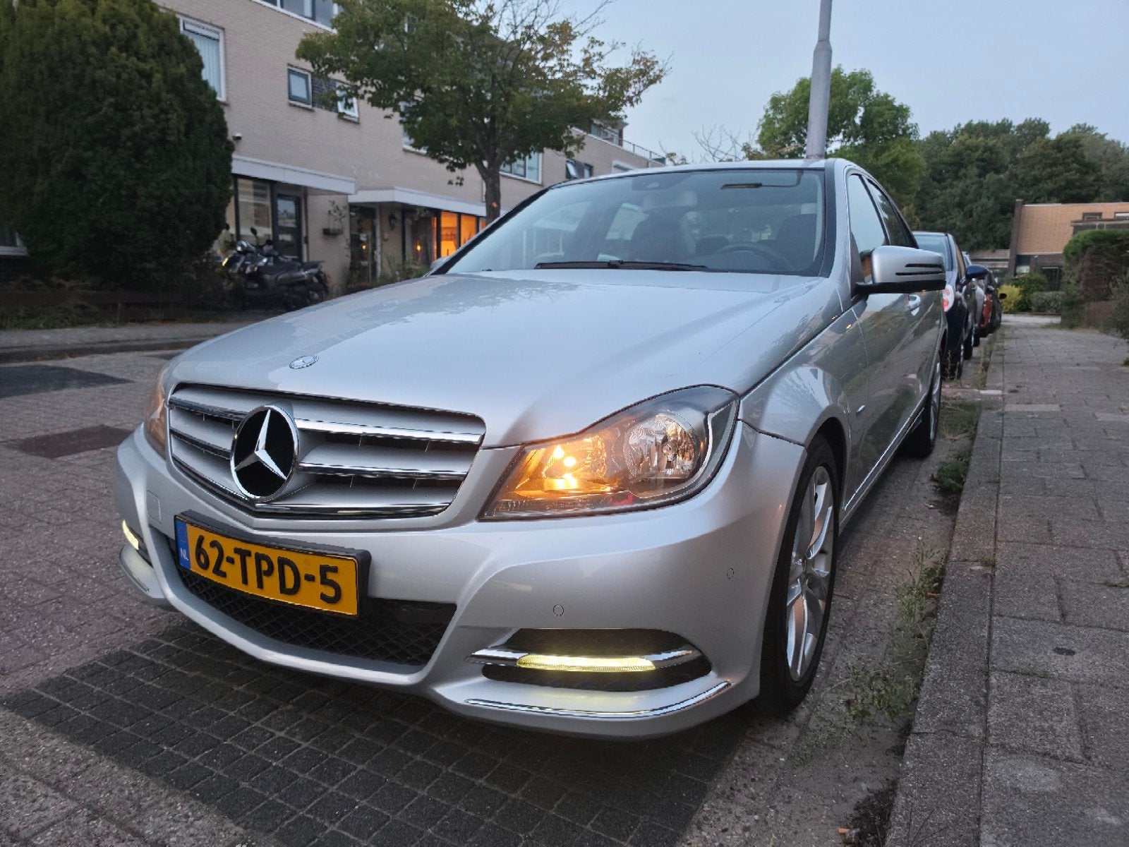Mercedes C-Klasse C180 156PK Avantgarde Uniek! 1ste Eigenaar, Auto's, Mercedes-Benz, Euro 5, 1800 kg, Zwart, Handgeschakeld