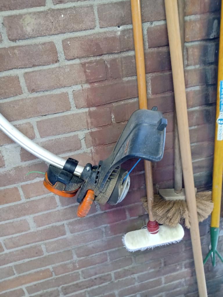 Gras trimmer, Ophalen, Gebruikt, Black & Decker, 30 tot 50 cm