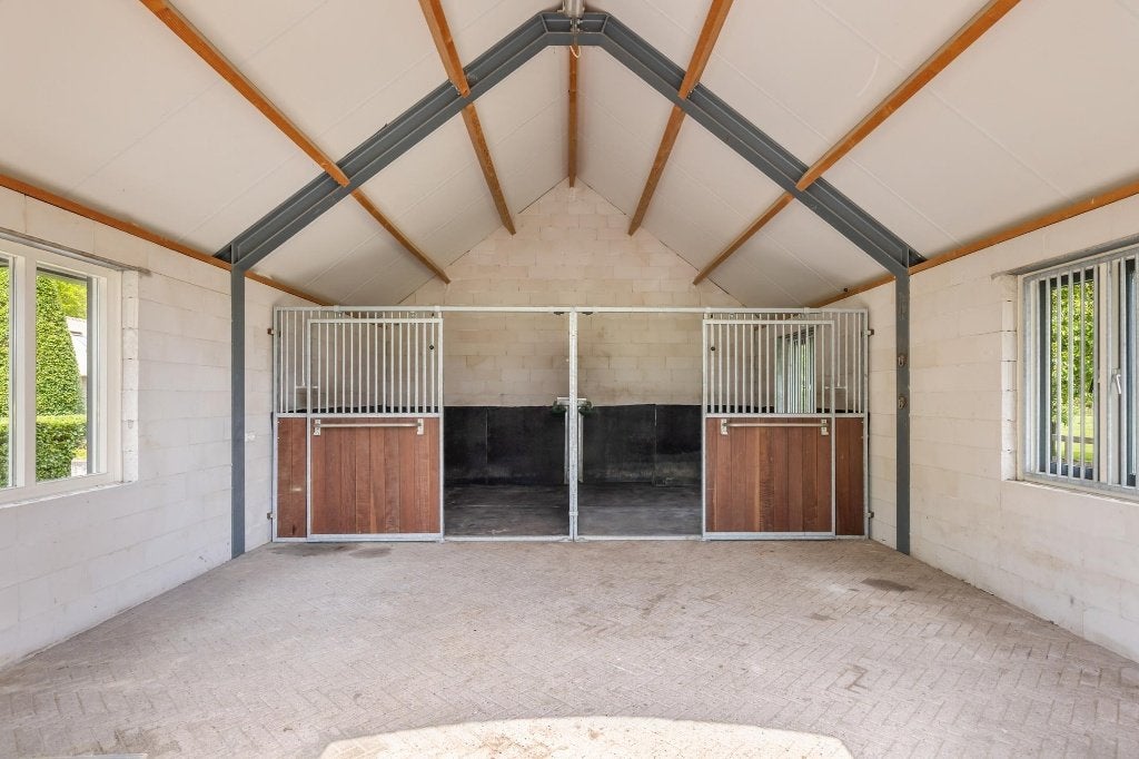 Twee voorwanden en een tussenwand, Dieren en Toebehoren, Toebehoren, 2 of 3 paarden of pony's