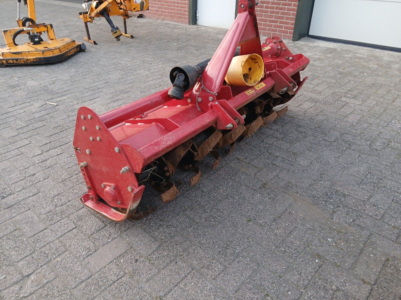 Caroni grondfrees en Cirkelmaaier, Zakelijke goederen, Ophalen, Grondbewerking