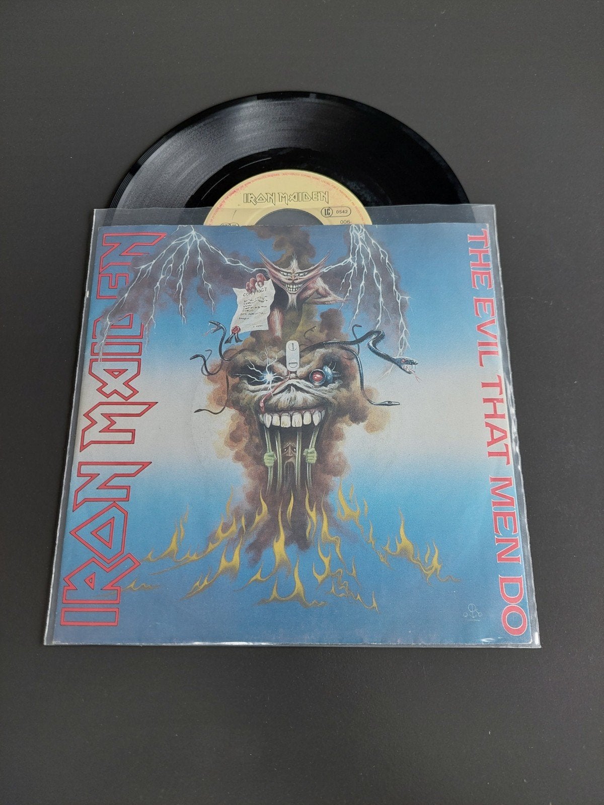 Iron maiden the evil that men do, Ophalen of Verzenden, Gebruikt, 7 inch