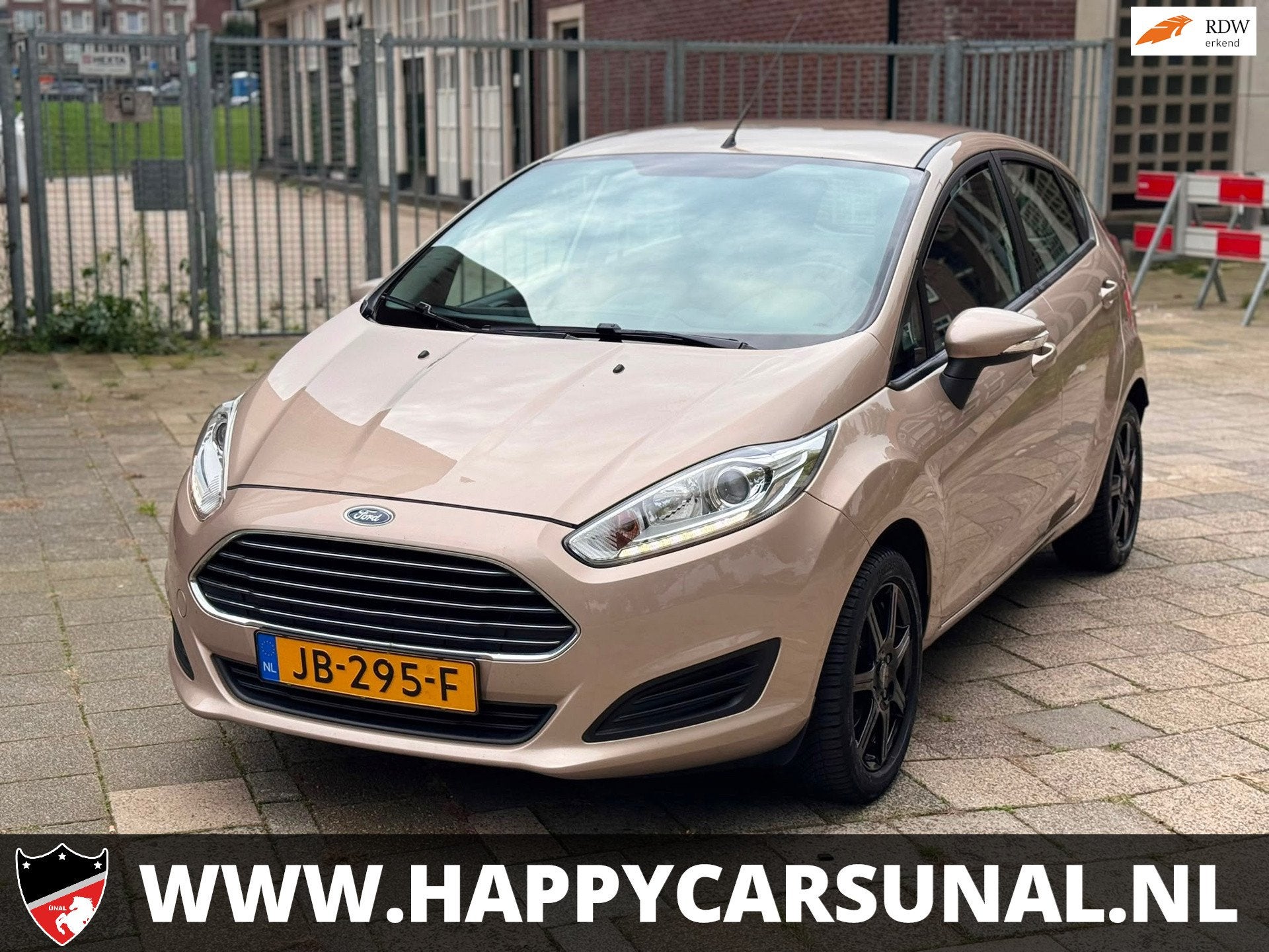 Ford Fiesta 1.0 Style, NAVI, APK, Stof, 525 kg, Bruin, Verwarmde buitenspiegels