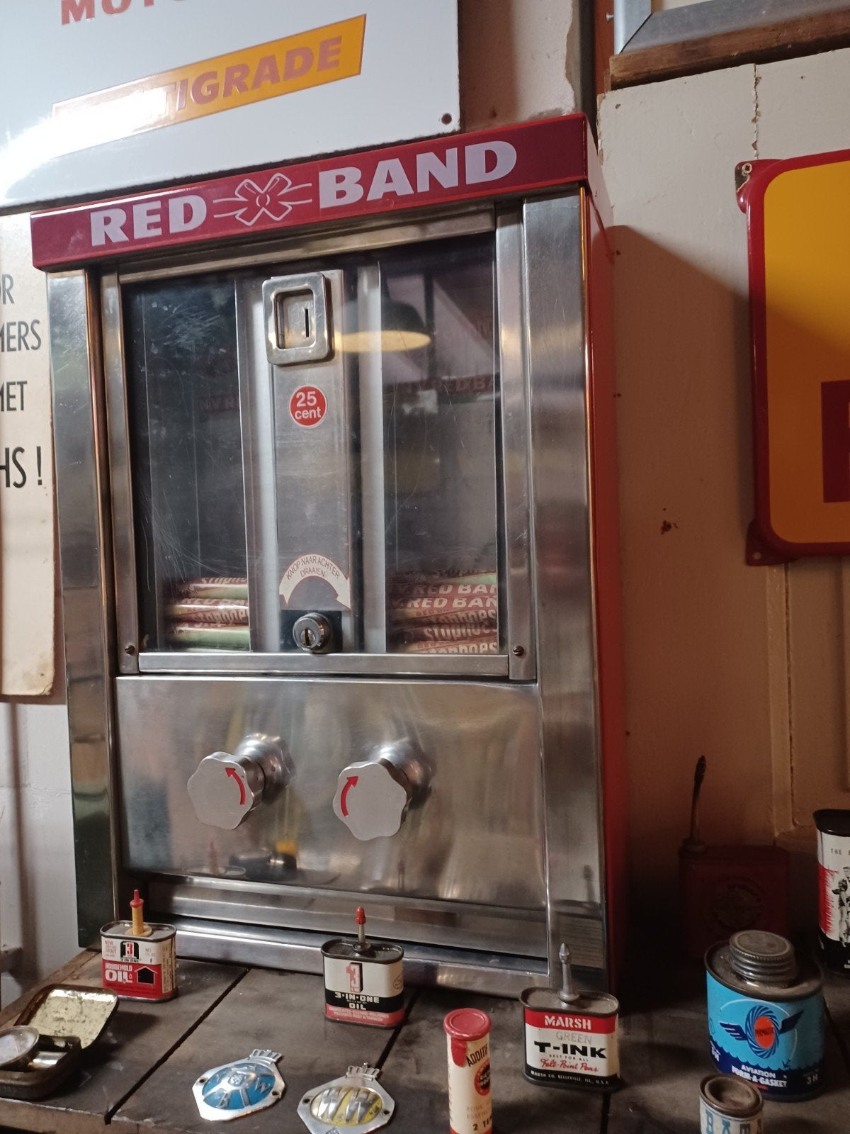 Snoepautomaat Red-Band ., Ophalen