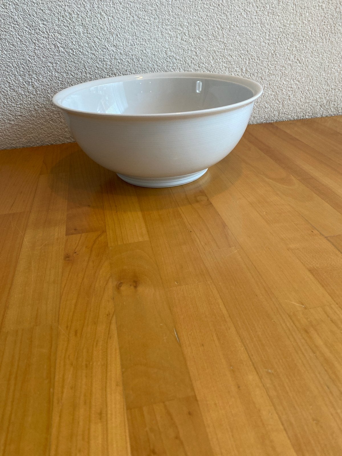 Witte schaal van Thomas , 26 cm, Overige merken, Ophalen of Verzenden, Overige stijlen, Porselein