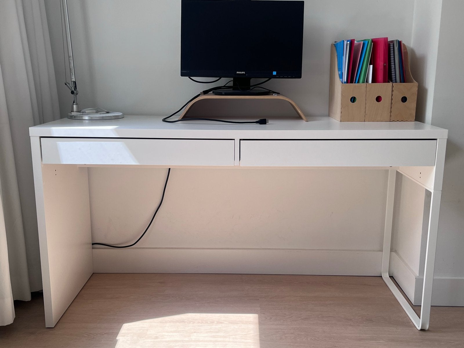 IKEA MALM Bureau met 2 lades - Wit, Ophalen, Met lades, Spaanplaat of MDF, Zo goed als nieuw