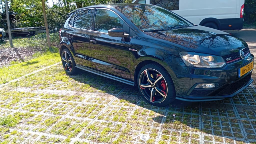 Volkswagen Polo 1.8 GTI DSG Automaat 141KW  2016 Zwart, Zwart, Origineel Nederlands, 1180 kg, Particulier