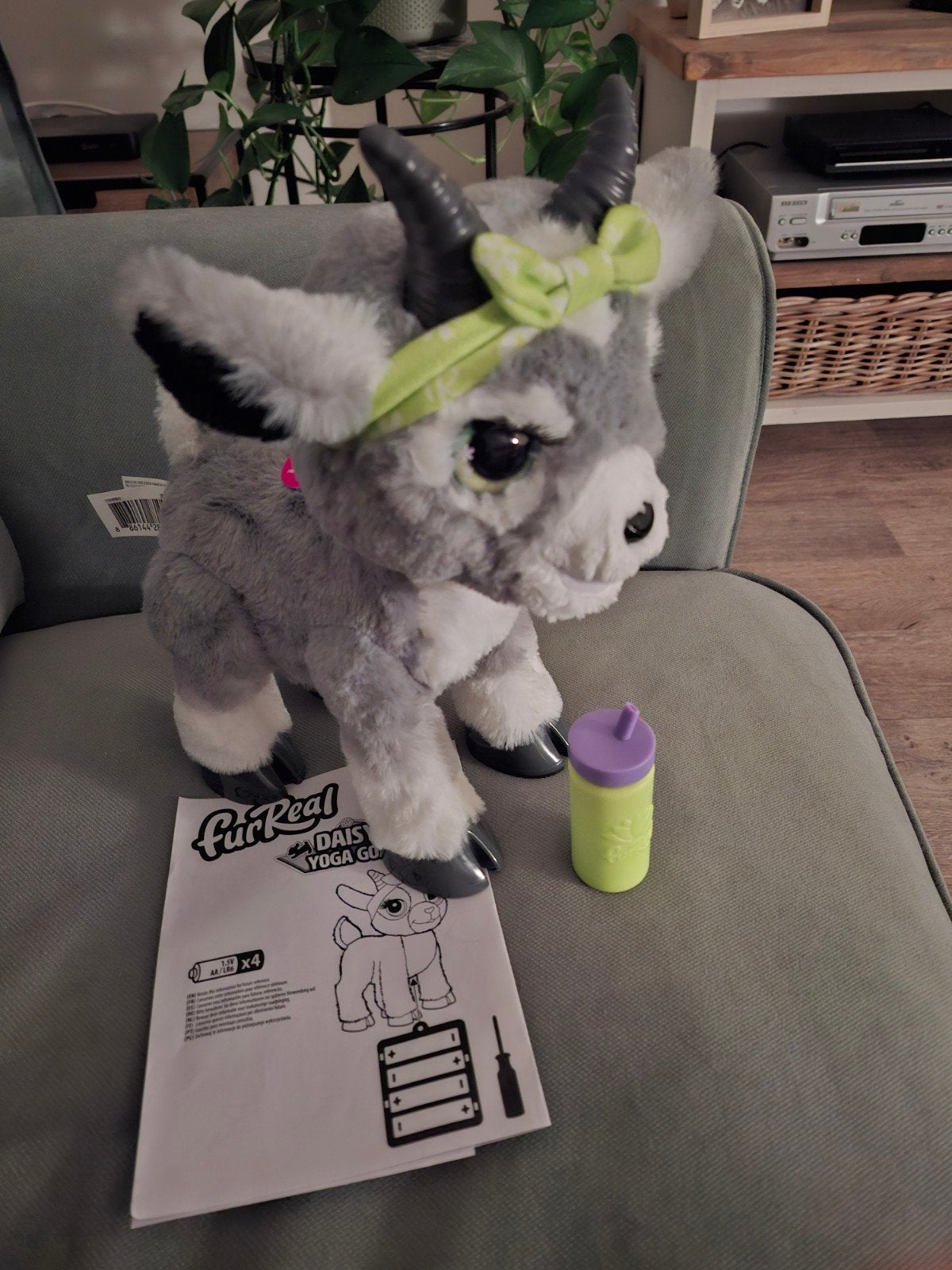 FurReal Daisy de Yoga Geit - Interactieve knuffel, Overige merken, Overige typen, Grijs, Ophalen of Verzenden