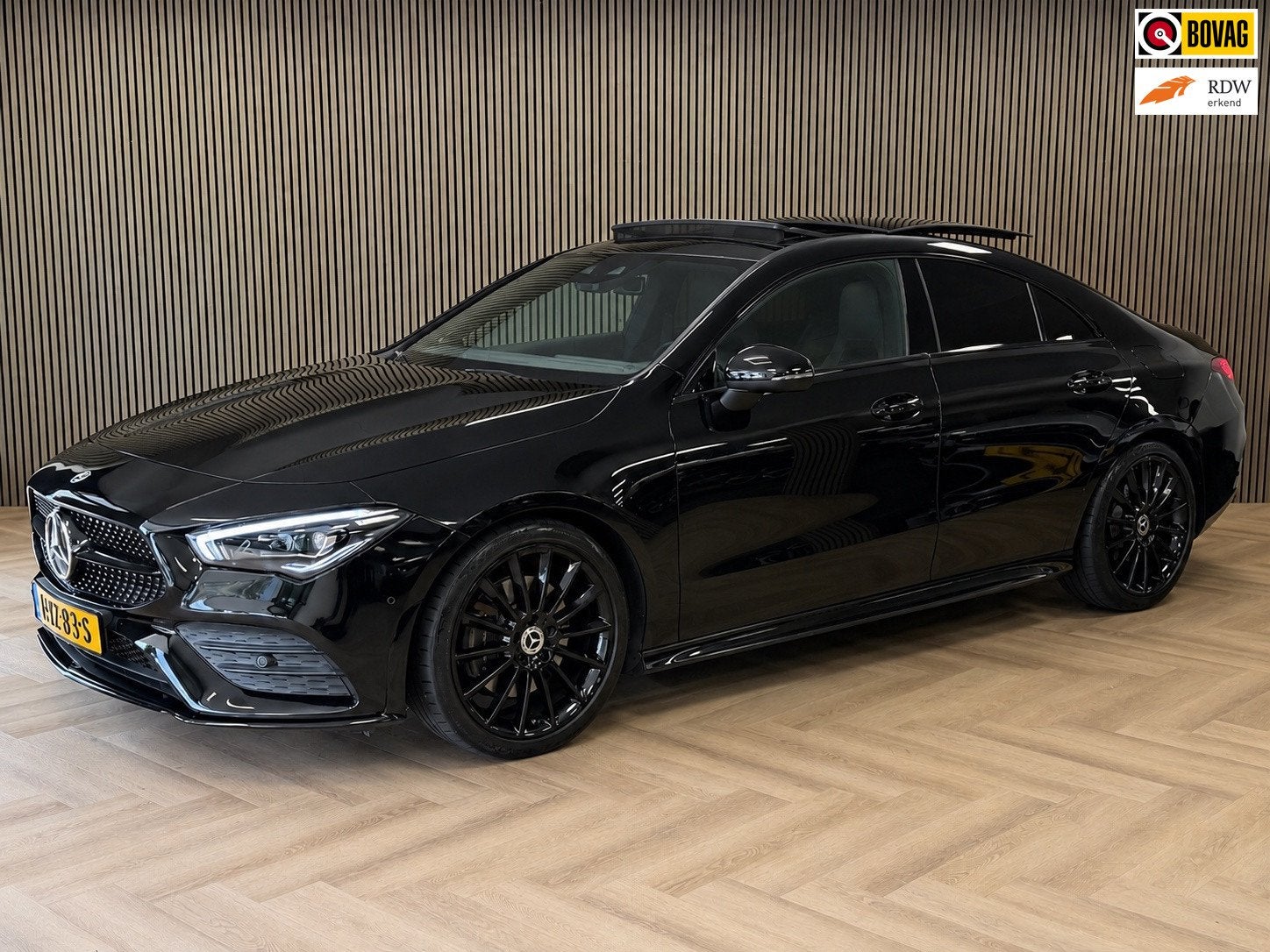 Mercedes-Benz CLA-klasse 220 Premium Plus AUT. PANORAMADAK N, Gebruikt, Euro 6, Met garantie (alle), Zwart