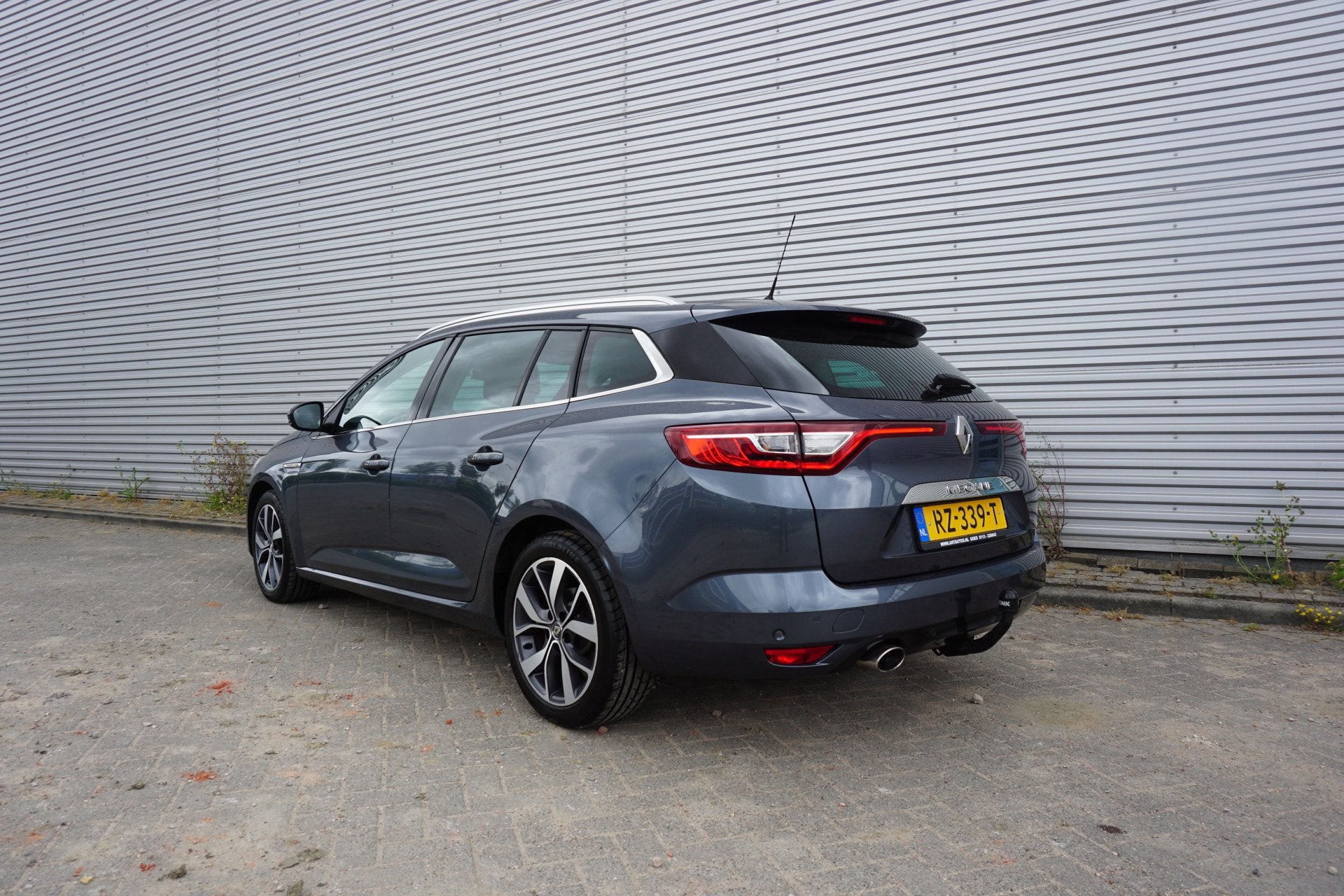 Renault Mégane Estate 1.2 TCe Bose Climate / Navi / Cruise, Auto's, Renault, Voorwielaandrijving, Gebruikt, 4 cilinders, Parkeersensor