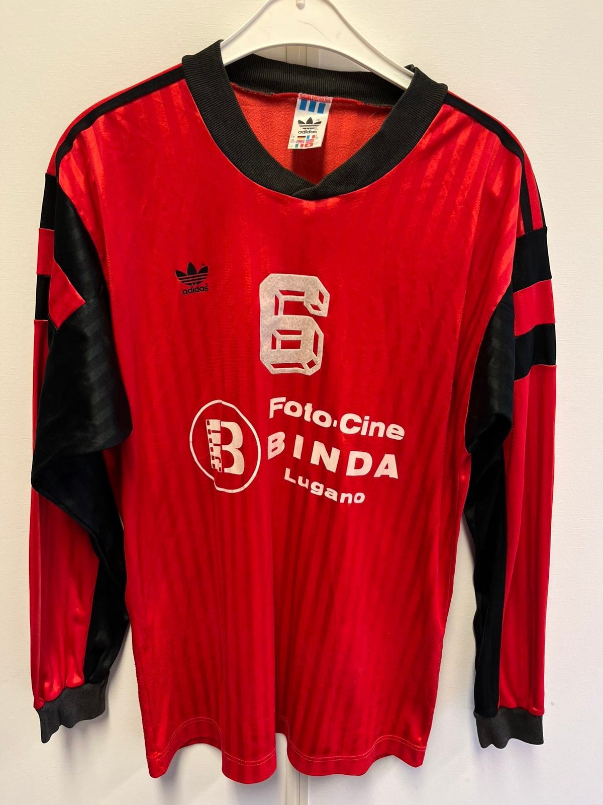 Vintage Adidas Voetbalshirt Rood Maat M, Sport en Fitness, Voetbal, Maat M, Ophalen of Verzenden, Shirt