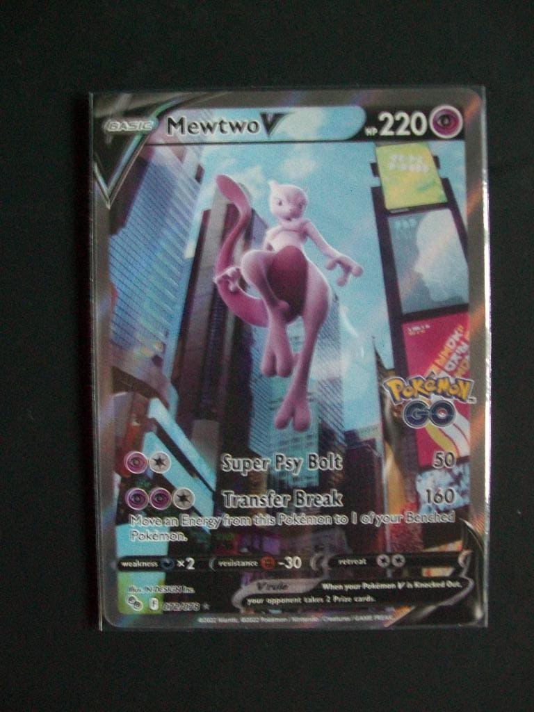 1065: Nieuwe Pokemon GO Kaart MEWTWO V HP 220 (072/078), Verzenden, Nieuw, Losse kaart, Foil