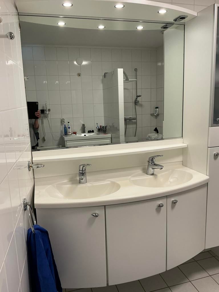Badkamer meubel 2 wasbakken inclusief hoge kast 35 cm diep, Huis en Inrichting, Badkamer | Badkamermeubels, Ophalen, Gebruikt