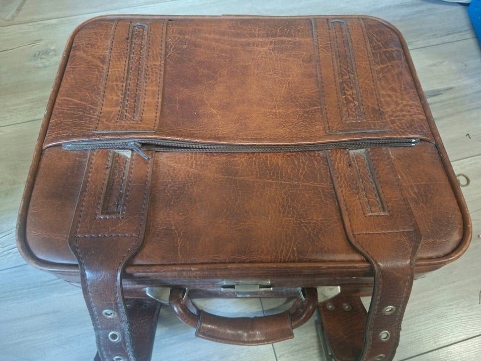 Ouderwetse   koffer, met riemen en gesp, Sieraden, Tassen en Uiterlijk, Koffers, Ophalen of Verzenden, Leer, Minder dan 50 cm