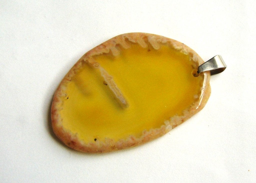agaat XL gele schijf agate yellow mineraal edelsteen hanger, Geel, Ophalen of Verzenden, Zo goed als nieuw, Steen of Mineraal