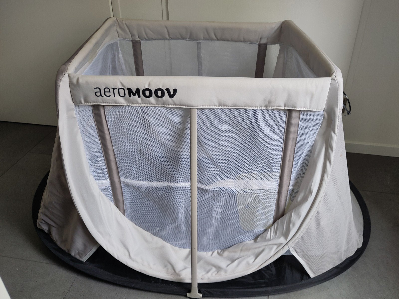 Aeromoov Pop-up Reisbedje met Klamboe en Zonnescherm, Ophalen of Verzenden, Zo goed als nieuw, Reisbedje