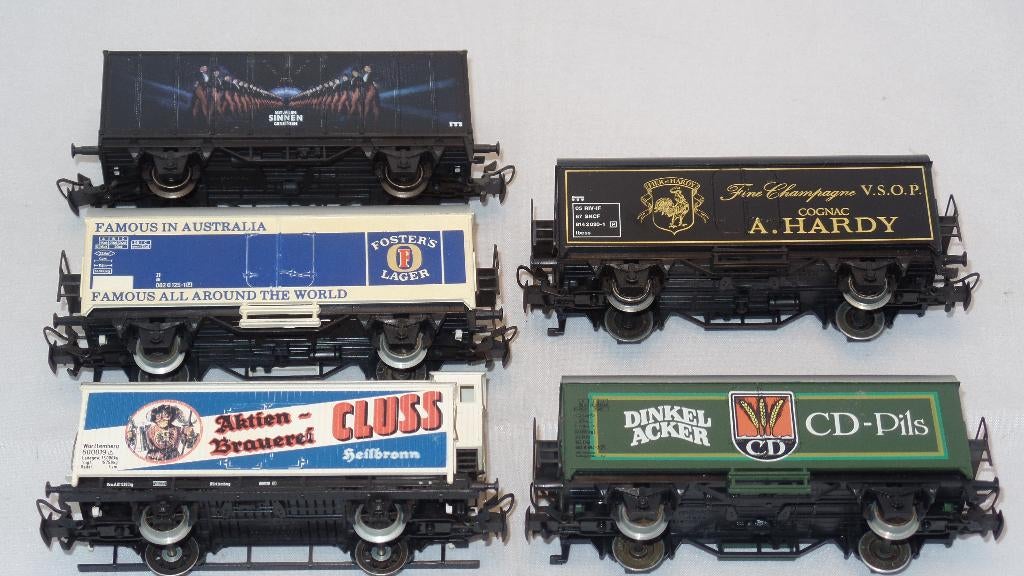 Diverse Marklin koel en bierwagons VSOP Hardy (#695), Wisselstroom, Wagon, Ophalen of Verzenden, Zo goed als nieuw