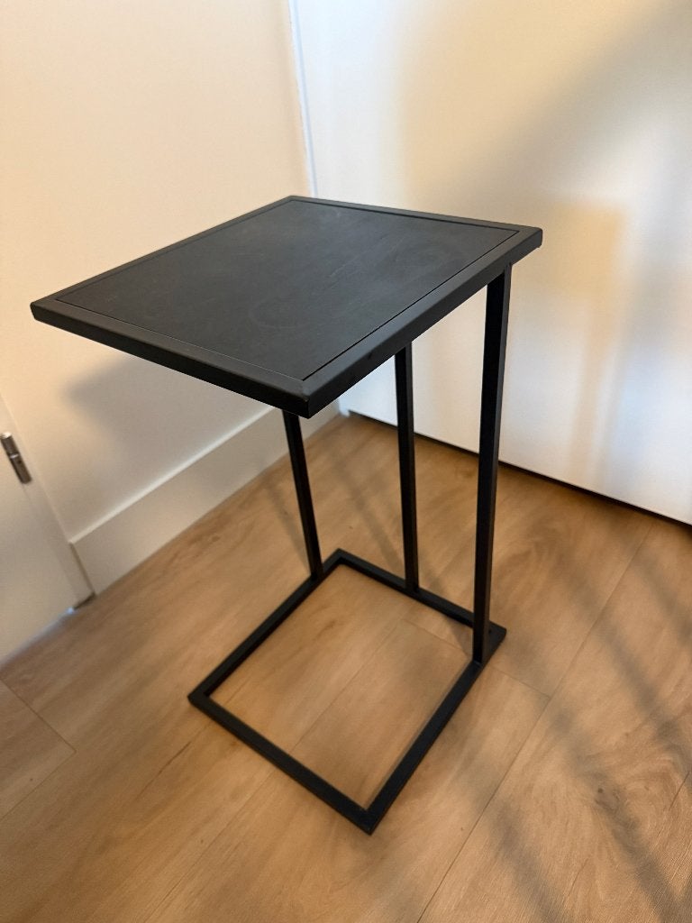 Bijzettafeltje, Minder dan 55 cm, Gebruikt, Metaal of Aluminium, Vierkant
