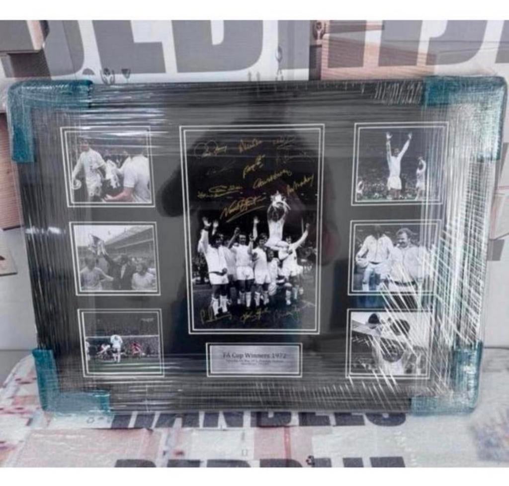 Leeds United Signed Large A2 Framed FA Cup Winners 1972 gift, Buitenlandse clubs, Nieuw, Ophalen of Verzenden, H
