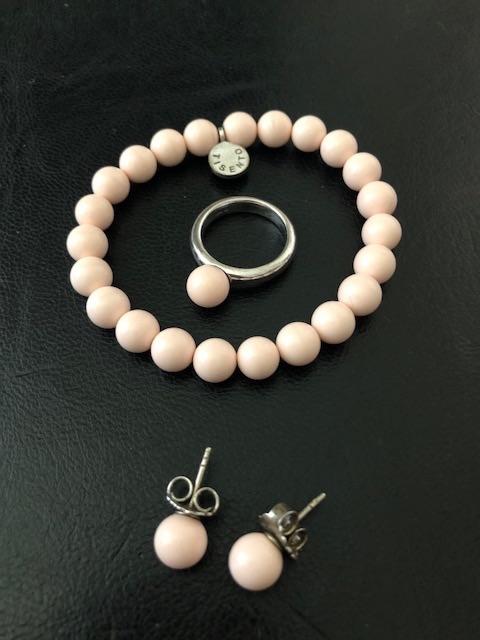 Ti Sento set (armband/oorbellen/ring), Ophalen of Verzenden, Zo goed als nieuw, Roze, Met bedels of kralen