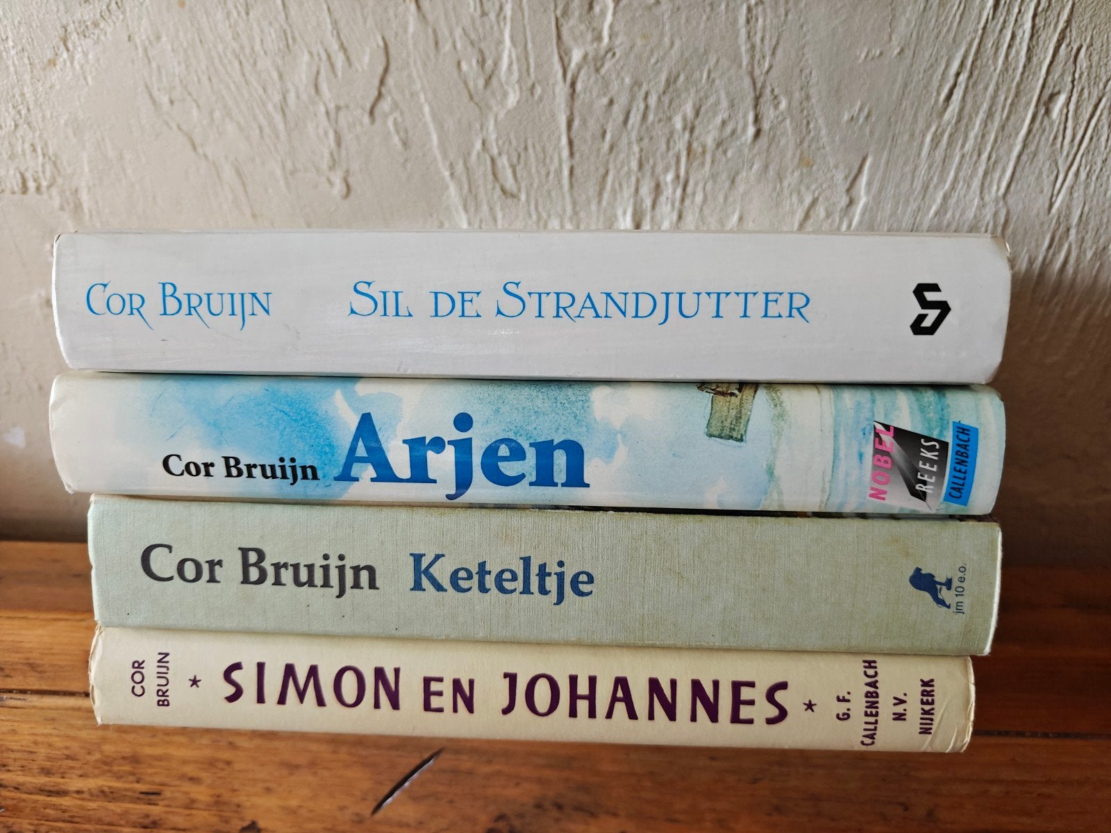4 Boeken van Cor Bruin., Boeken, Streekboeken en Streekromans, Ophalen of Verzenden, Gelezen