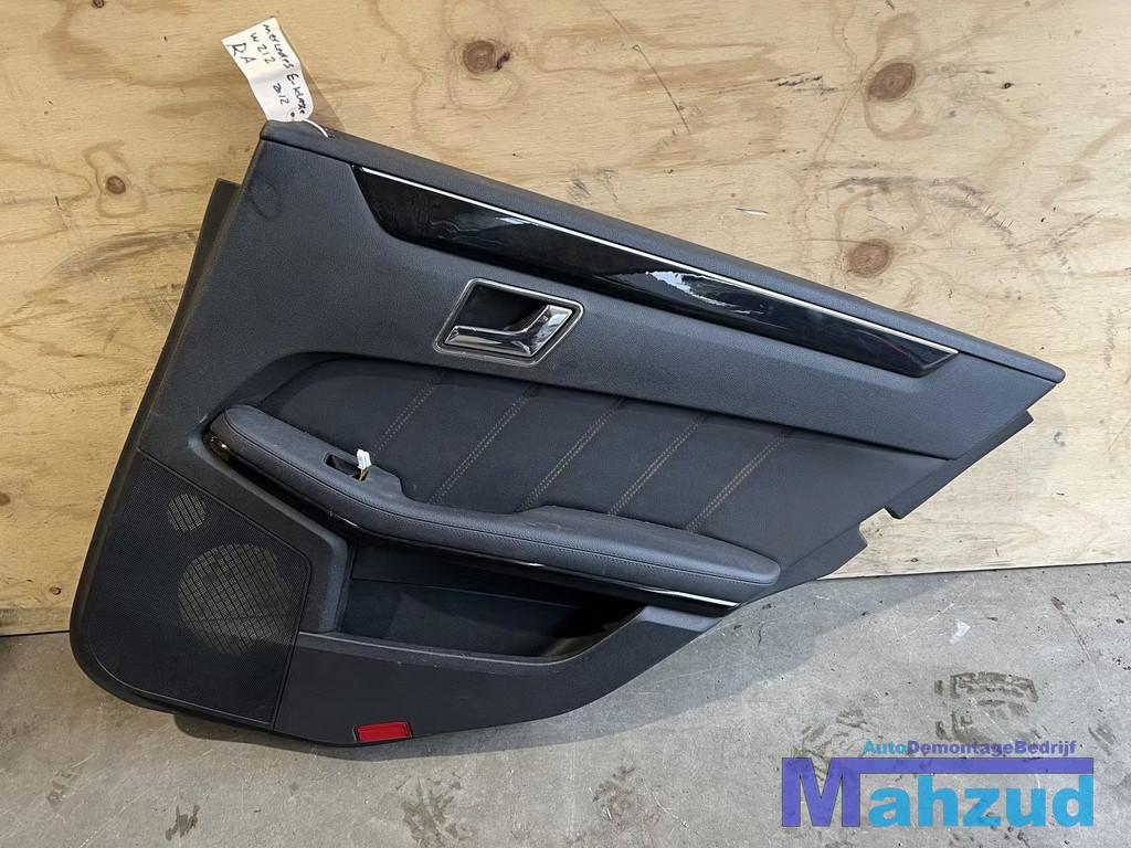 MERCEDES E KLASSE W212 SEDAN Rechts achter deurpaneel 2009-2, Auto-onderdelen, Interieur en Bekleding, Gebruikt, Mercedes-Benz AG