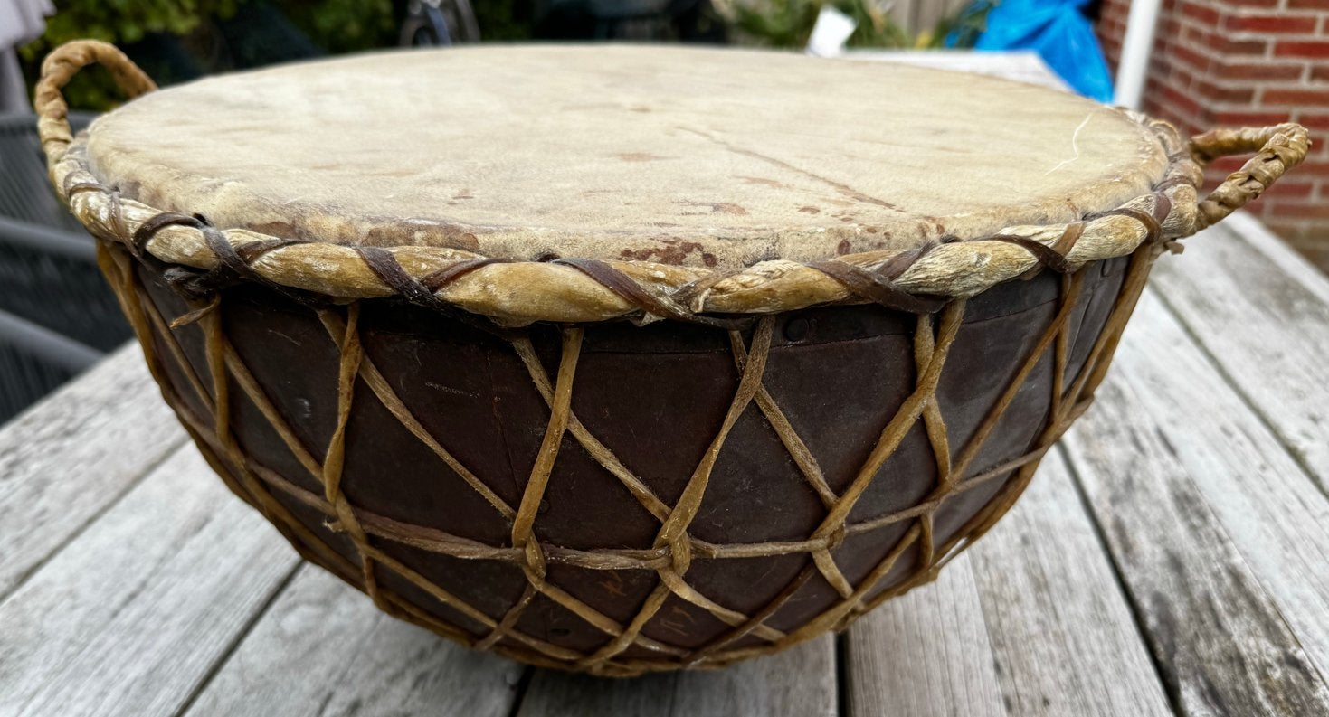 Vintage Handgemaakte Trommel met Leren Vel, Ophalen of Verzenden, Gebruikt, Trommel