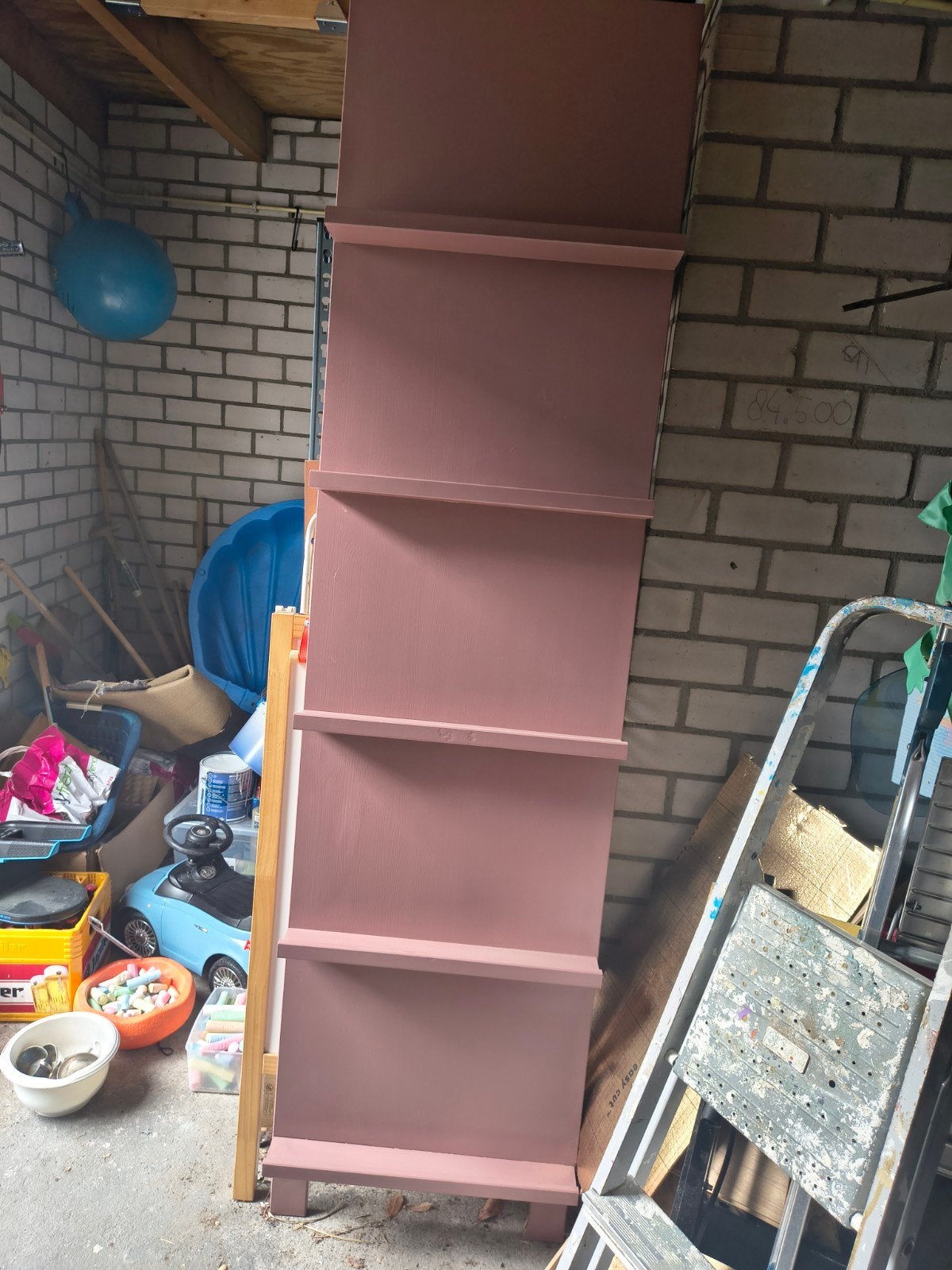 Oudroze kast 215x56 cm gratis af te halen in Tilburg, Met plank(en), Gebruikt, 200 cm of meer, 25 tot 50 cm