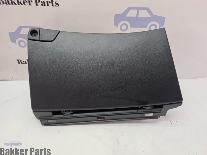 Dashboardkastje van een Hyundai I40, Gebruikt, -, -, Ophalen of Verzenden