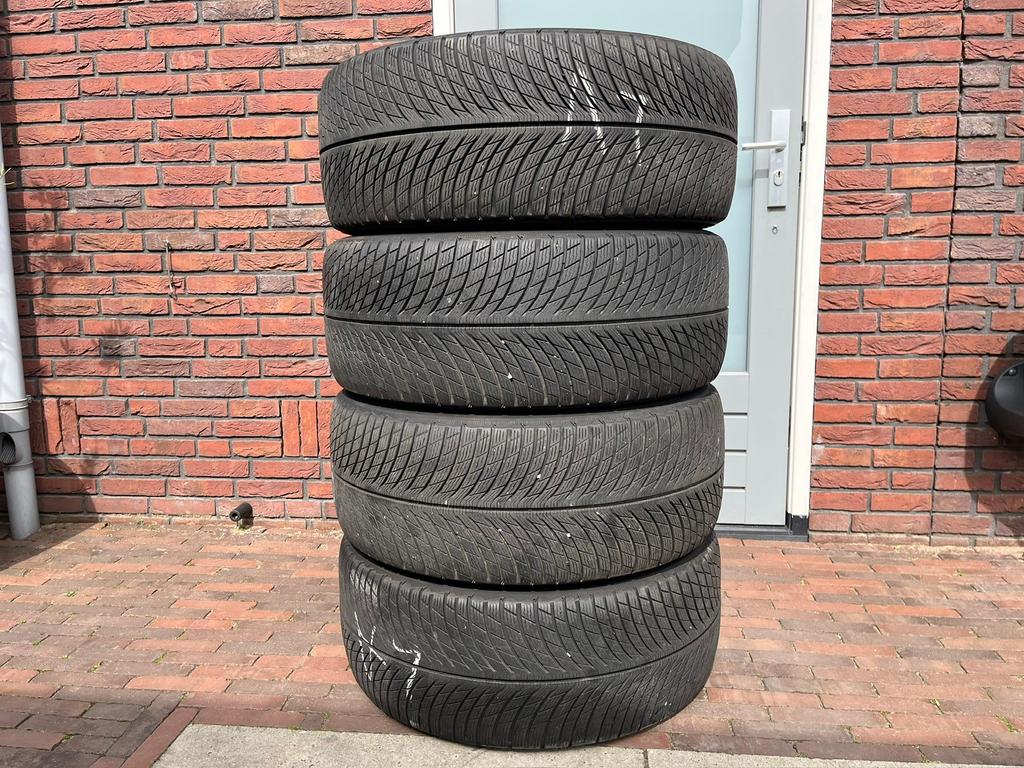 VW Touareg CR7 Braga 20 inch 5x112 Michelin Winter Origneel, Auto-onderdelen, Banden en Velgen, Ophalen, Gebruikt, 285 mm, Banden en Velgen