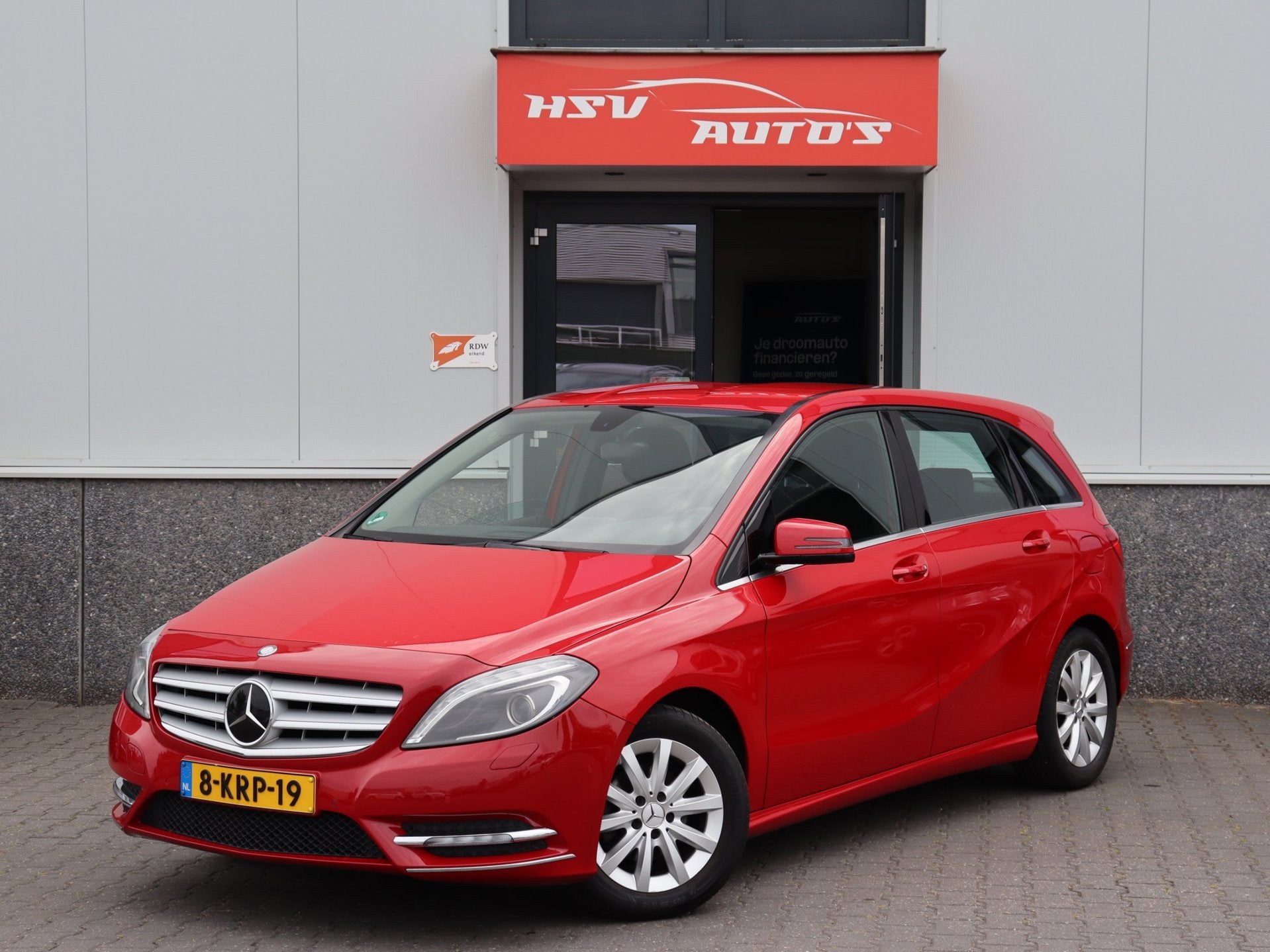 Mercedes-Benz B-klasse 180 Ambition navi LM cruise org NL, Auto's, Voorwielaandrijving, Gebruikt, 4 cilinders, Bi-Xenon koplampen