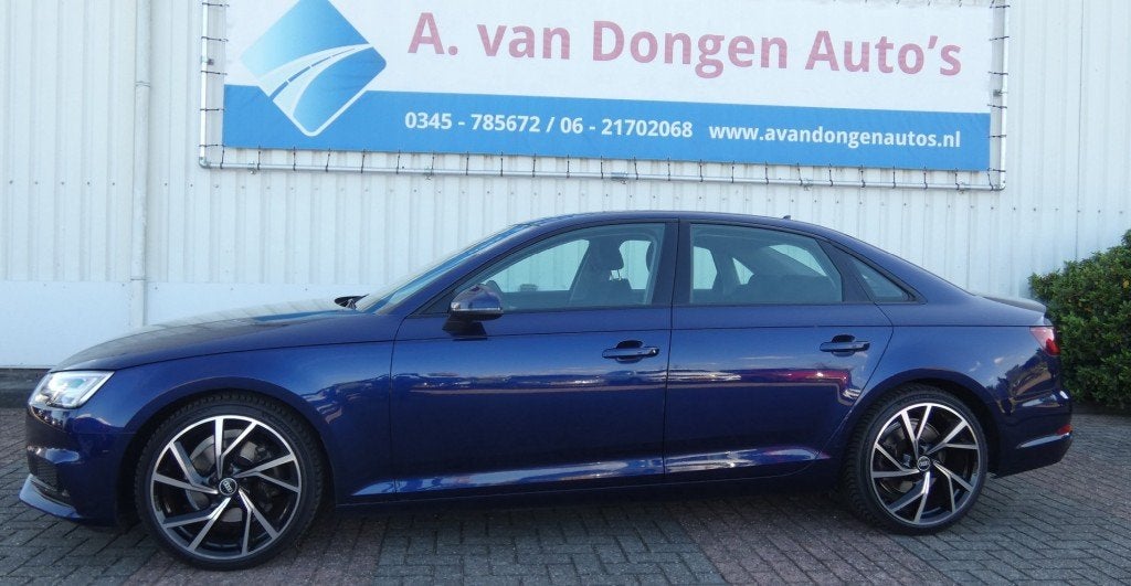 Audi A4 35 TFSI SPORT LEASE ED. AUtomaat,Led,Navi,Cruise,Key, Automaat, Gebruikt, Verwarmde buitenspiegels, 4 cilinders