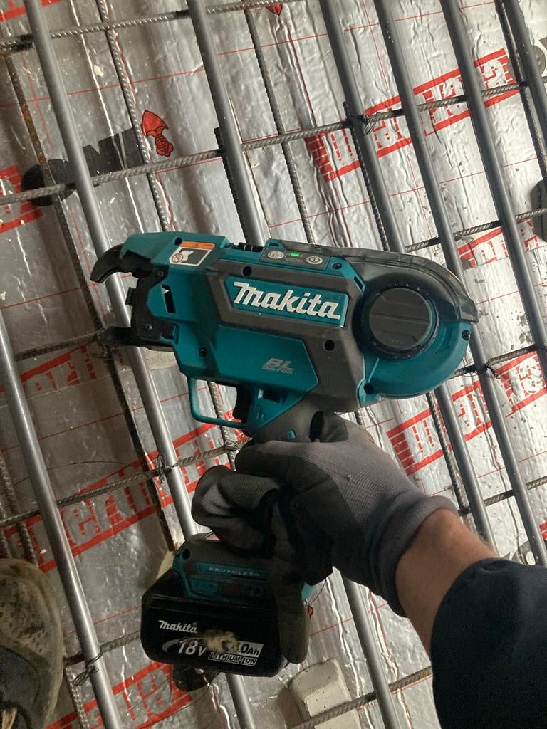 Makita Vlechtmachine en steigers te huur